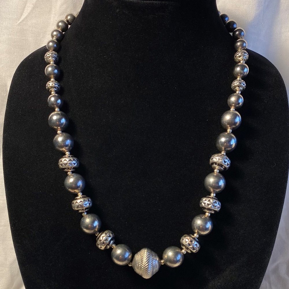 Vintage Dauplaise Silver Tone Ball Bead Necklace
